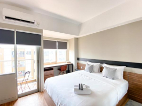 Homey and Simply Look Studio Gateway Park LRT City Bekasi Apartment By Travelio